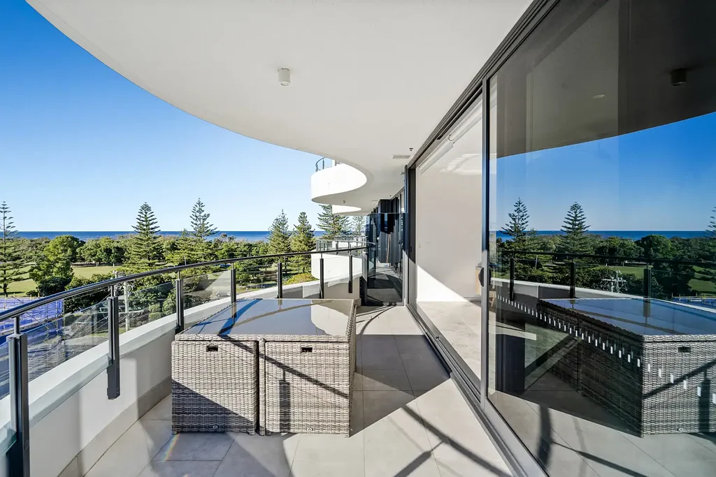 First Time On The Rental Market Positioned In The Mali Building, Mermaid Beach
