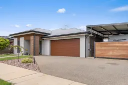 55 Calderwood Road, Maddingley