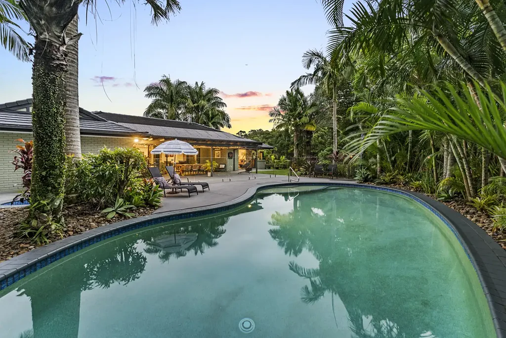Tallebudgera 5Kwarto ACT NOW - AN OPPORTUNITY NOT TO BE MISSED
