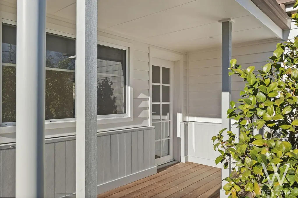 Bathurst 3部屋 MORRISSET REIMAGINED. MODERN LIVING. TRANSFORMED