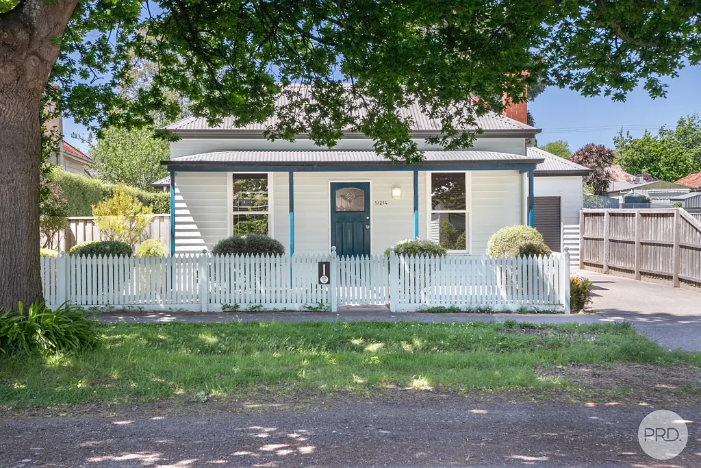 3 BEDROOM HOME IN PRIME SOLDIERS HILL LOCATION.....