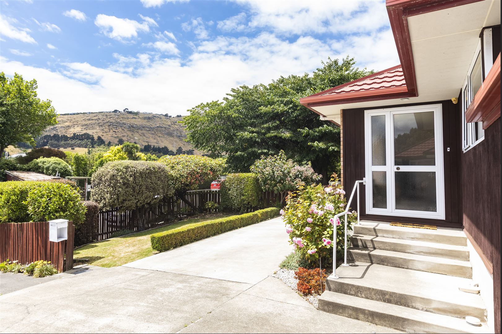 2/81 Port Hills Road, Heathcote Valley, Christchurch, 2 rūma, 0 rūma horoi