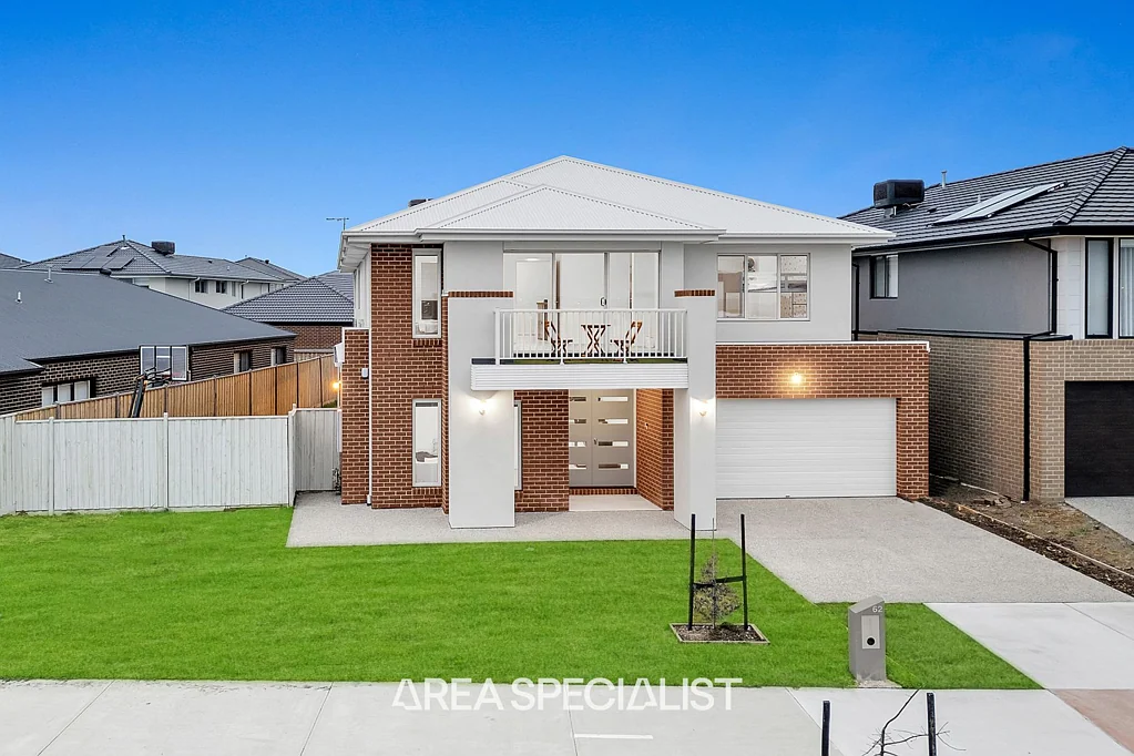 62 Burlina Boulevard, Clyde North, VIC 3978