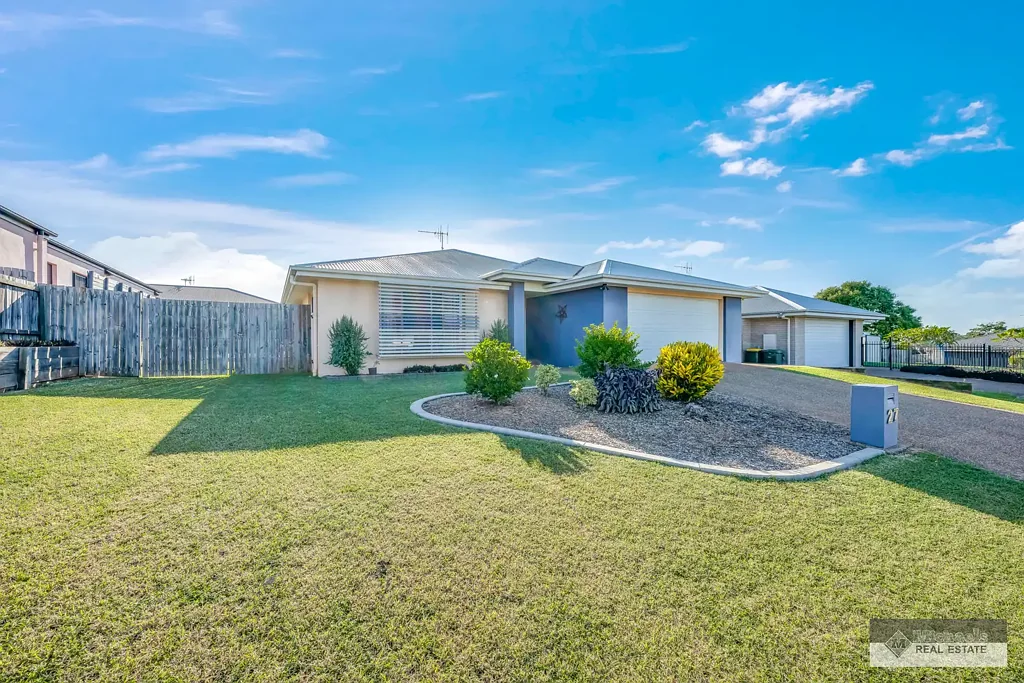 27 Neville Drive, Branyan, QLD 4670