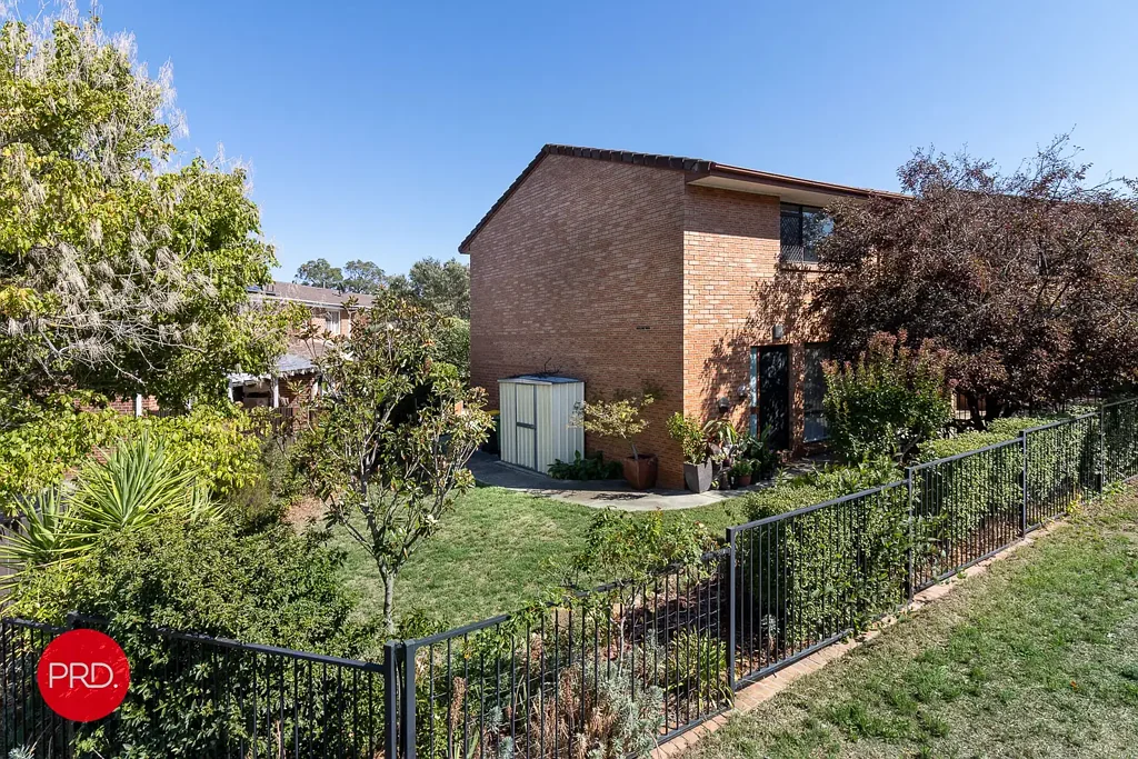 1/156 Carwoola Street, Queanbeyan East, NSW 2620