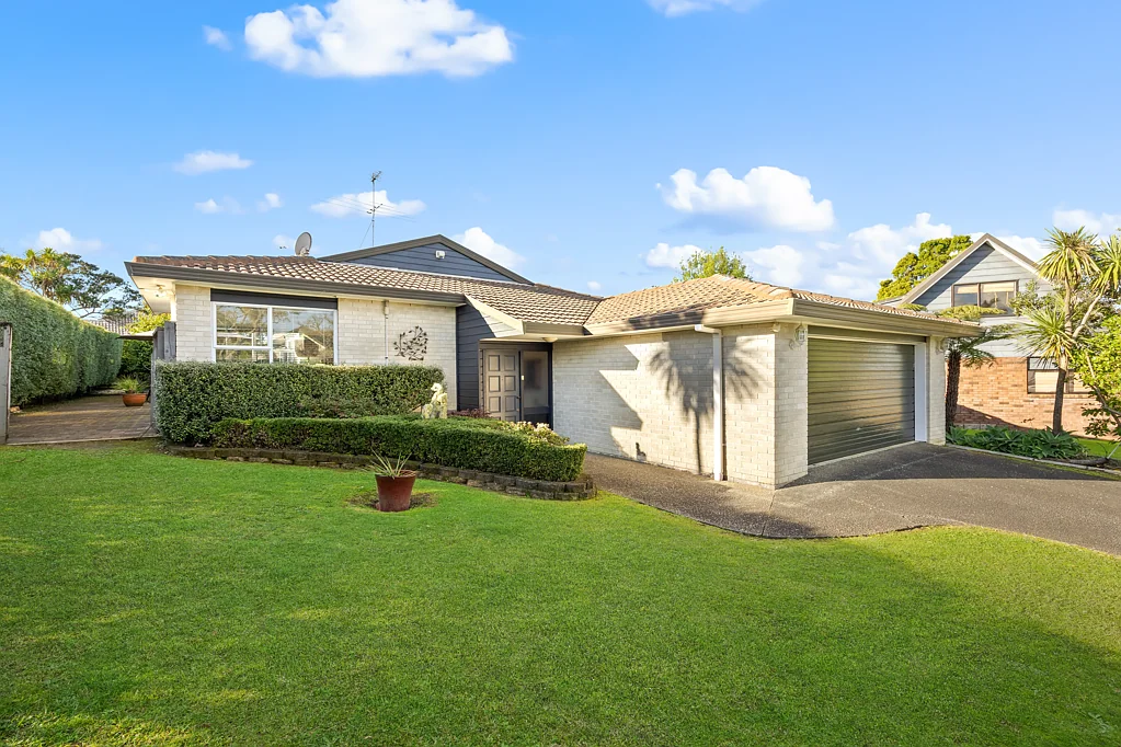 15 Glucina Avenue, West Harbour, Waitakere City, Auckland