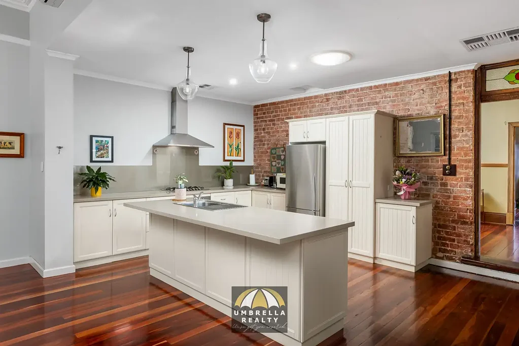 Bunbury 3房  “Sherwood” on Ednie -  Timeless Elegance Meets Modern Living - Viewing by private appointment only