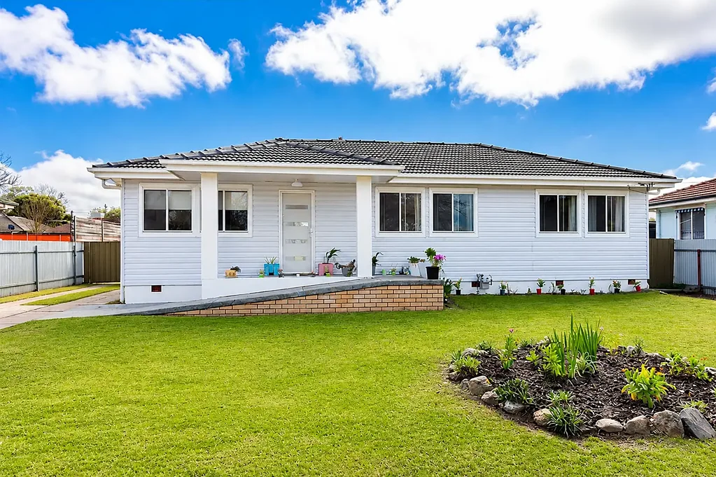 North Albury 3ห้องนอน Secure Investment with Long-Term Income - Ideal SMSF Opportunity on 815m²