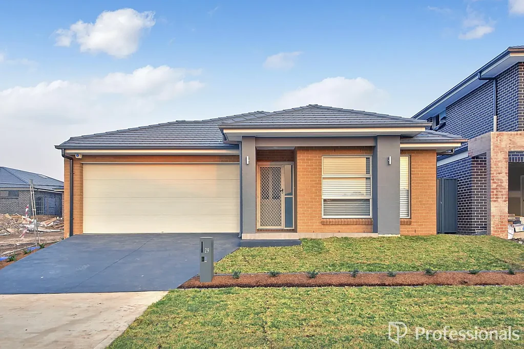 Modern & Stylish Family Home