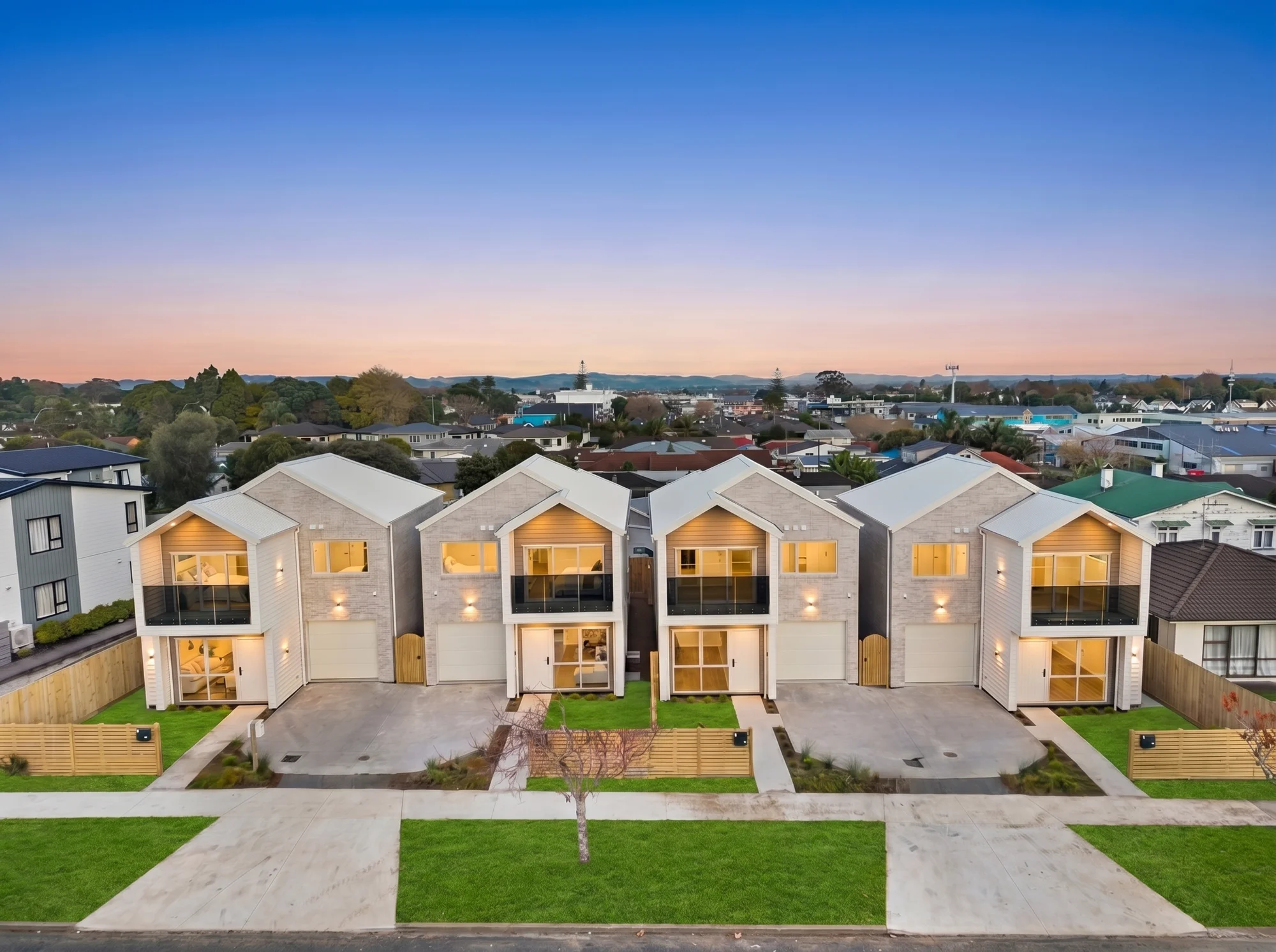 Manurewa 4Habitaciones New Luxury Homes in Prime Location - 4 Available