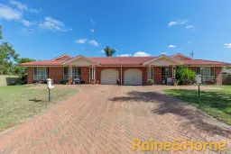 15A & 15B Kestrel Close, Dubbo