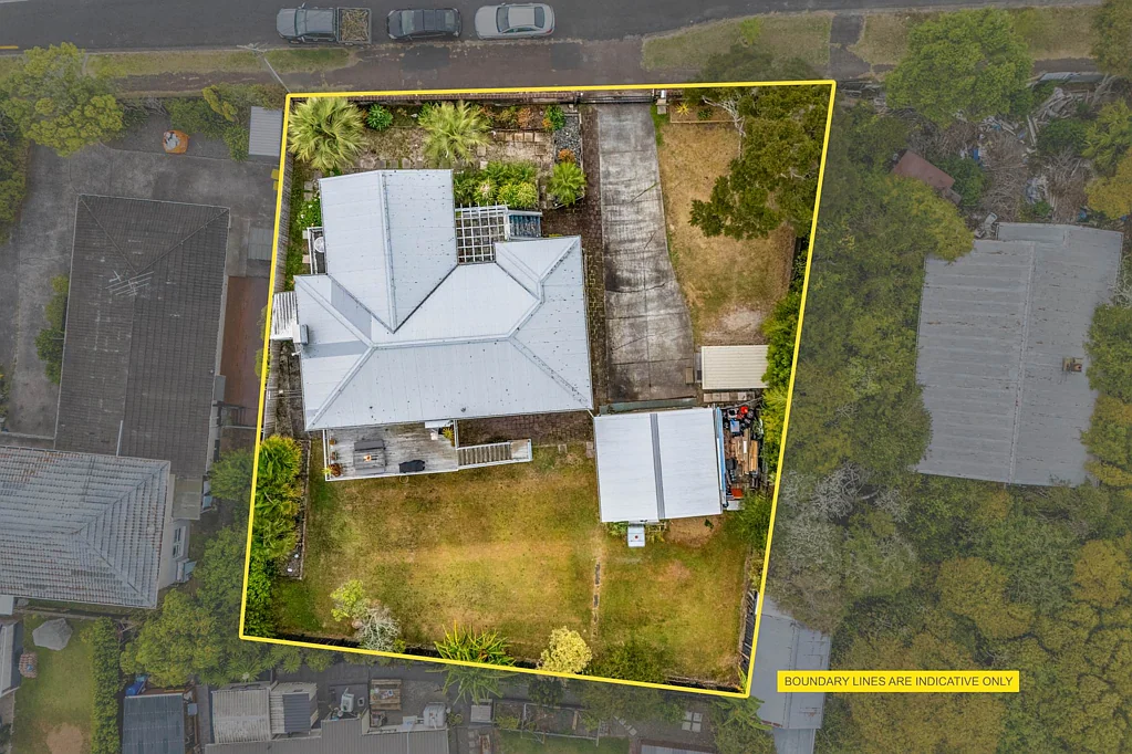 Glen Eden 4房  THAB Zoned Development Goldmine with Views!