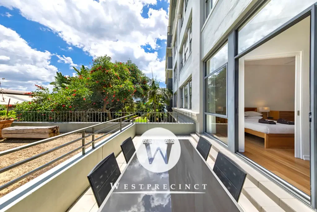 In transition? We offer feng shui infused fine furnished stays from 3 months +