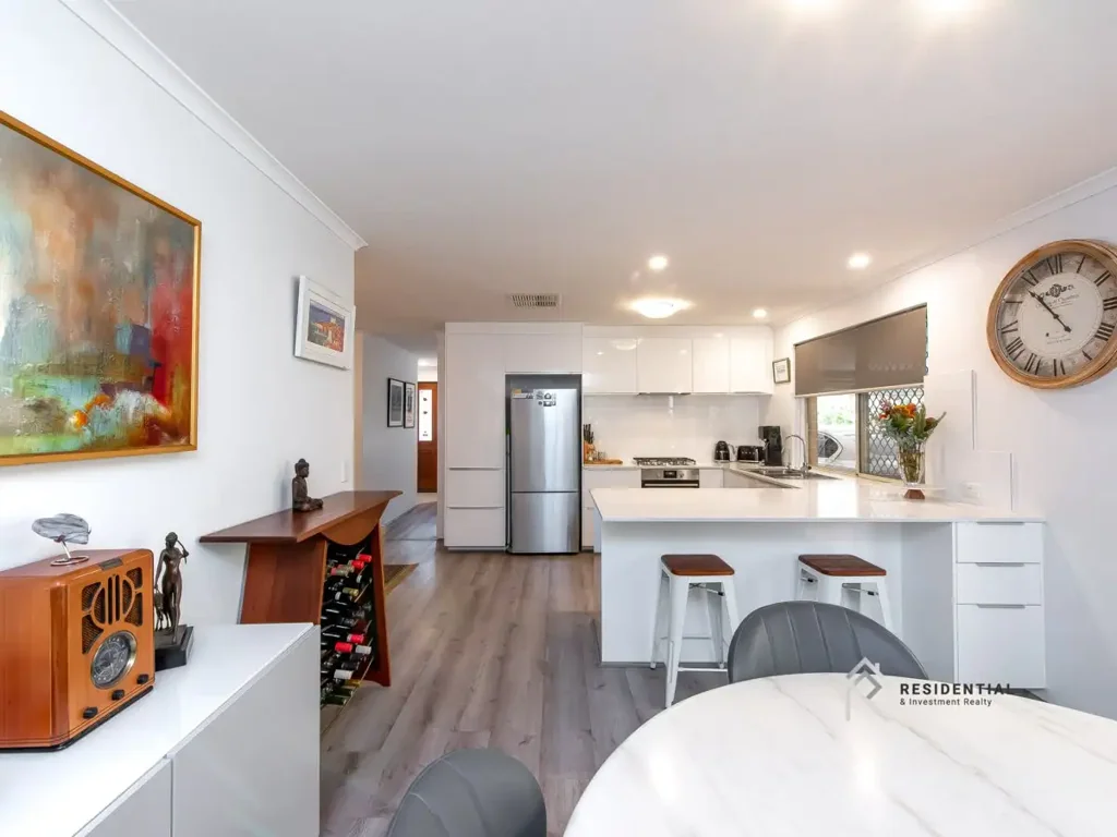 25b Langley Crescent, Innaloo, WA 6018