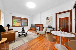 4/148 Pacific Highway, Roseville