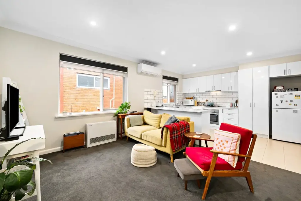 Spacious Two Bedroom Apartment!