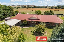 40 Coombing Lane, Barry