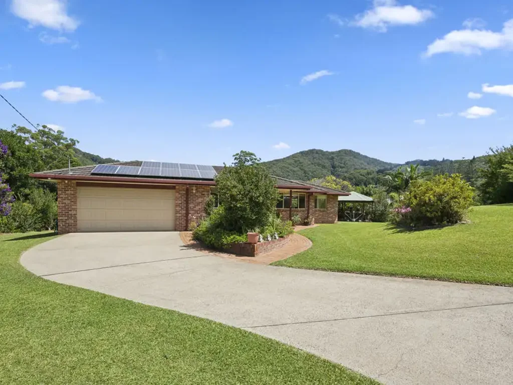 10 Banff Close, Boambee, NSW 2450