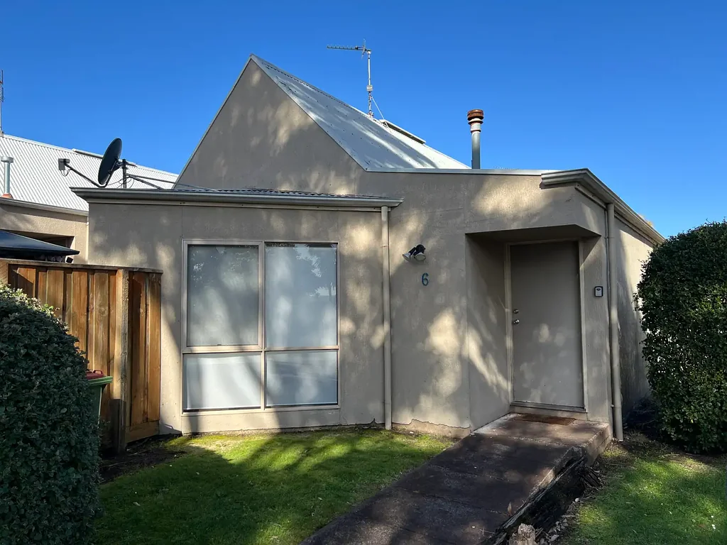 Comfortable Living in a Great Location