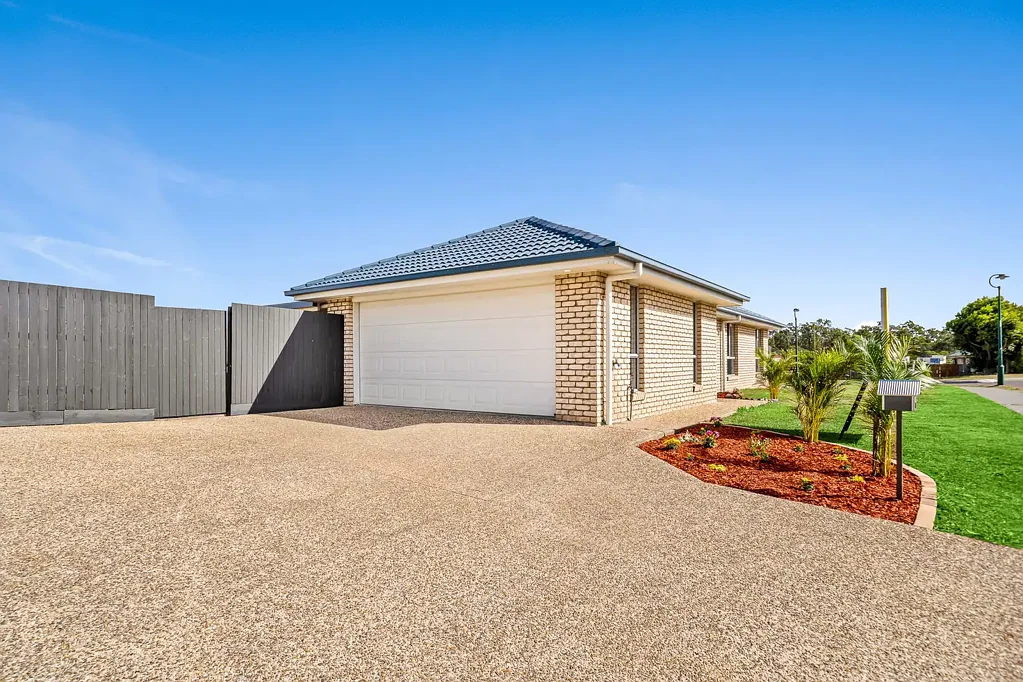Collingwood Park 4房 宽敞转角地块 641m² 190m²室内空间 老年公寓潜力 灵活布局 焕新待居 Big Block, Fresh Finish & the Family Lifestyle You've Been Waiting For!