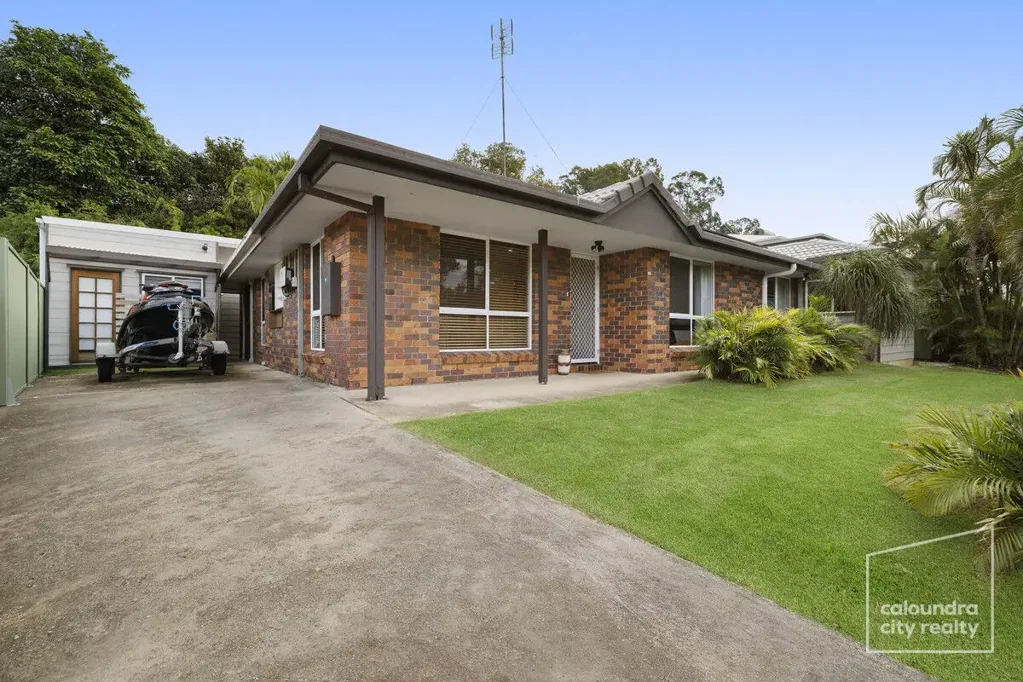 Little Mountain 4 Slaapkamer Superb Lifestyle Offering – Dual Living Options + 7 Minutes to the Beach!