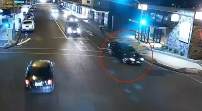 可怕！奥克兰中区惊现“变态司机”，女子深夜回家被骚扰，视频拍下惊险一幕！