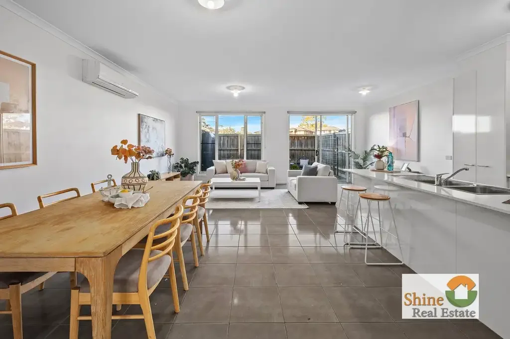 Cranbourne West 3Kwarto A Meticulously Presented Family Sanctuary with Stunning Wetland Views