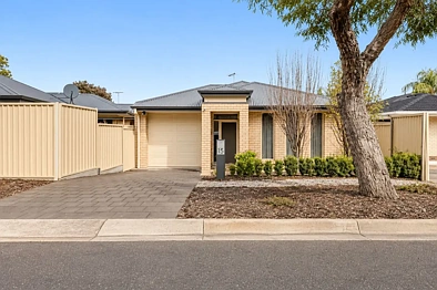15 Phillip Crescent, Valley View, SA 5093, 3 slaapkamers, 2 badkamers, House