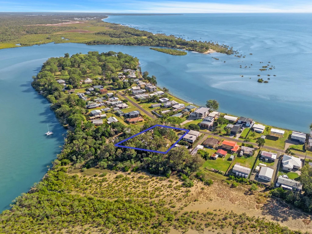 39 Moreton Street, Toogoom, QLD 4655