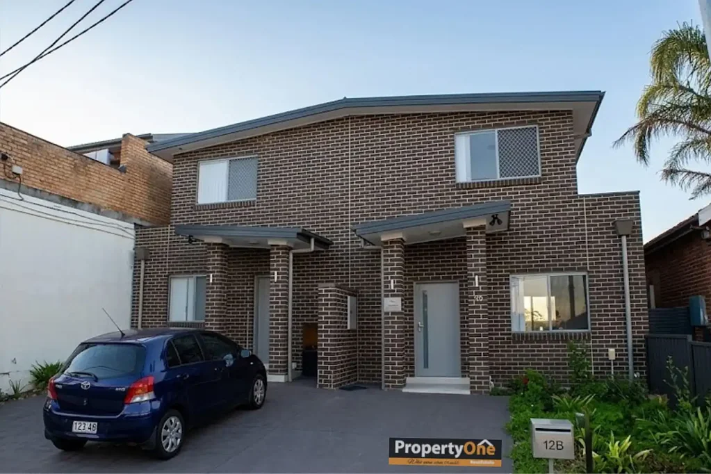 Rare opportunity, Don't Miss Out” 4 Bedrooms Duplex in Greenacre.