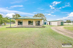 17 Pharlap Parade, Branyan