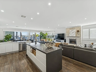 1 Marks Parade, Marks Point, NSW 2280, 6 Bedrooms, 5 Bathrooms, House