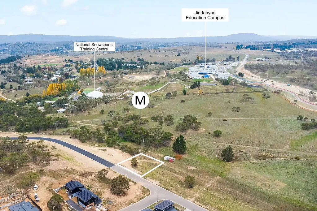 Jindabyne 917sm Vacant Block with approved council plans for detached duplex $730000