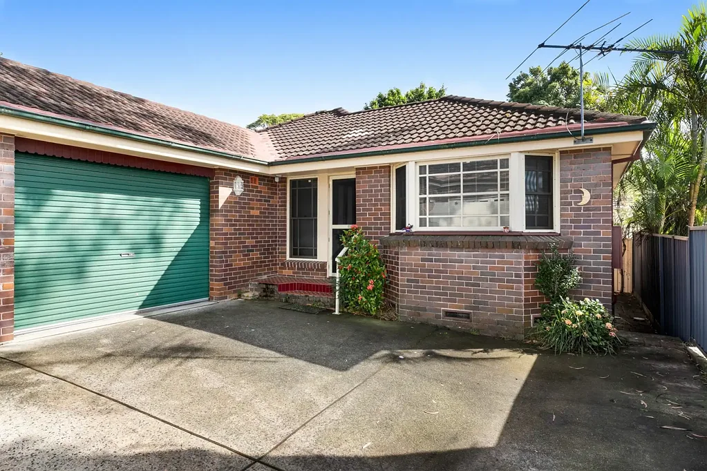 6A Highland Road, Peakhurst, NSW 2210