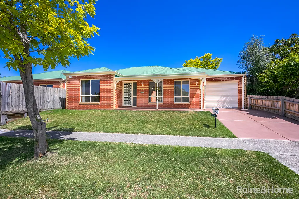63 Thornton Avenue, Sunbury, VIC 3429