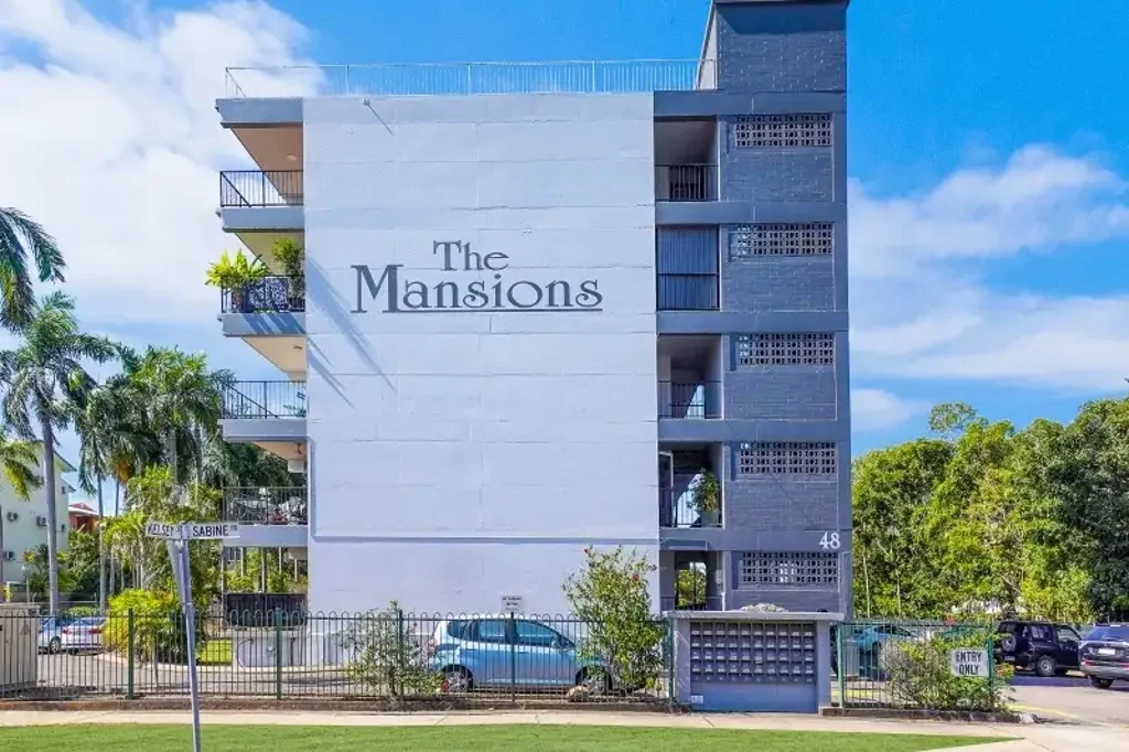 Millner 2 Slaapkamer INVESTMENT OPPORTUNITY OR FUTURE HOME IN THE HEART OF MILLNER