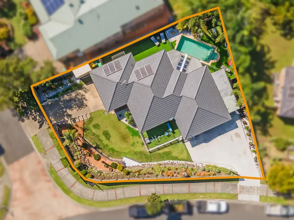 1 Morane Court, Pacific Pines, QLD 4211