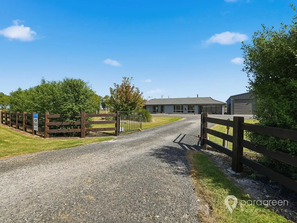 Port Franklin 3 Slaapkamer Renovated Lifestyle Property on 5.75 Acres