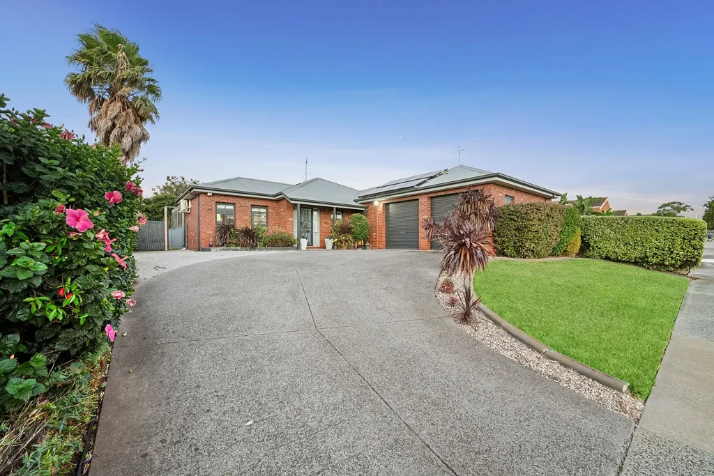 9 Highland Way, Leopold, VIC 3224