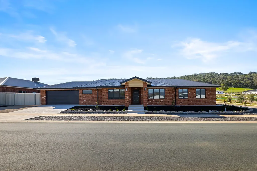 BRAND NEW BUILD IN SOUGHT AFTER ESTATE