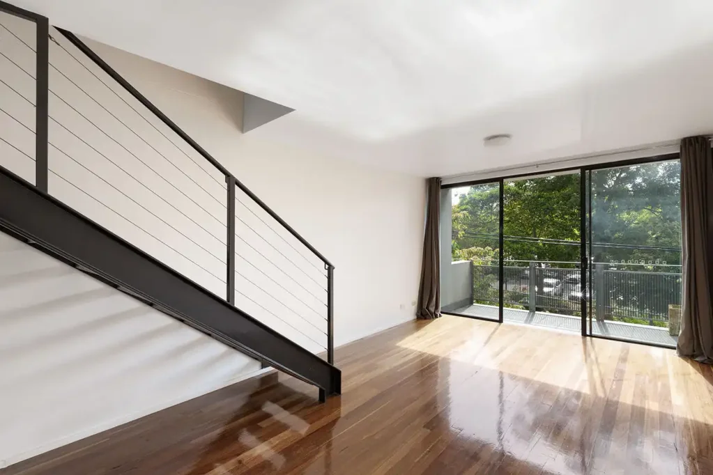 Peaceful one-bedroom loft-style apartment