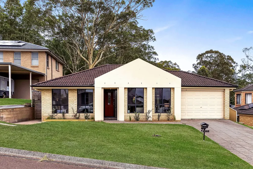 18 Camden Way, Watanobbi, NSW 2259