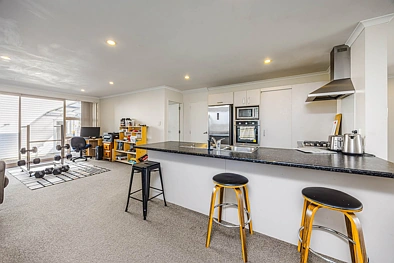 13 Phar Lap Crescent, Takanini, Papakura, 5 Bedrooms, 3 Bathrooms, Townhouse