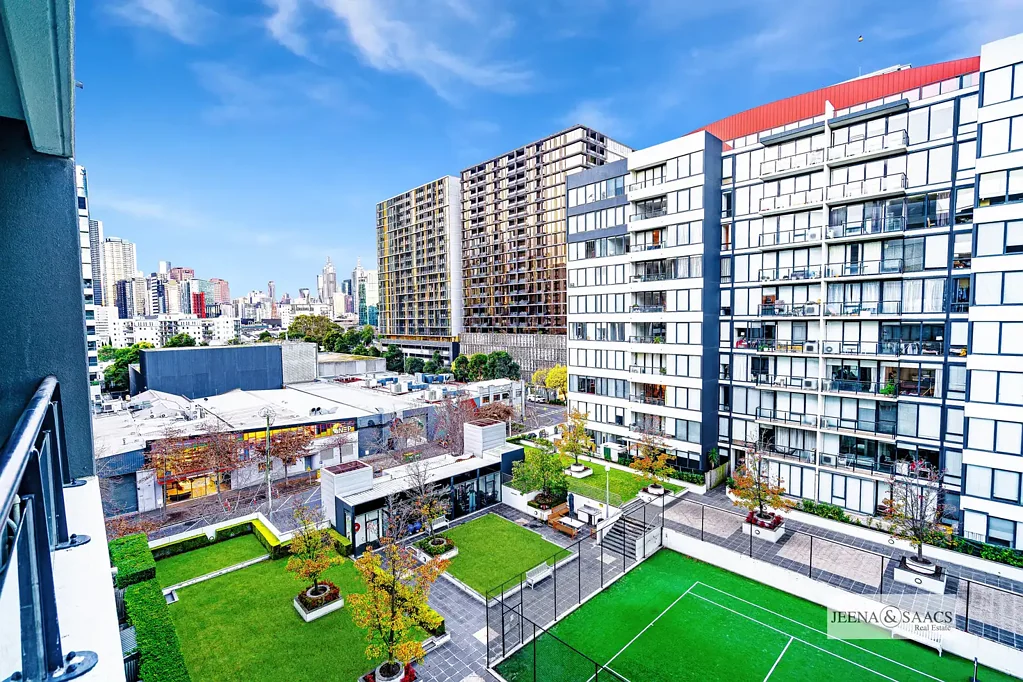 South Melbourne 3Moenga Elevated Lifestyle, Expansive Living - Prime South Melbourne Opportunity