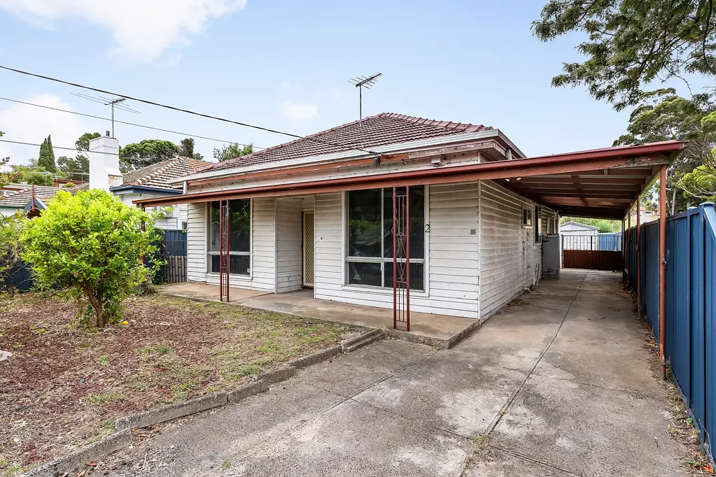 Maribyrnong 3 Bedroom A Rare Investment Opportunity Ready for Redevelopment
