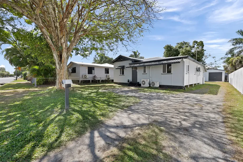 East Mackay 5房  Charming Renovated Cottage in Prime East Mackay Location