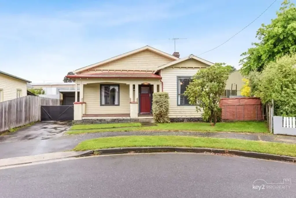 FAMILY HOME FOR RENT IN INVERMAY