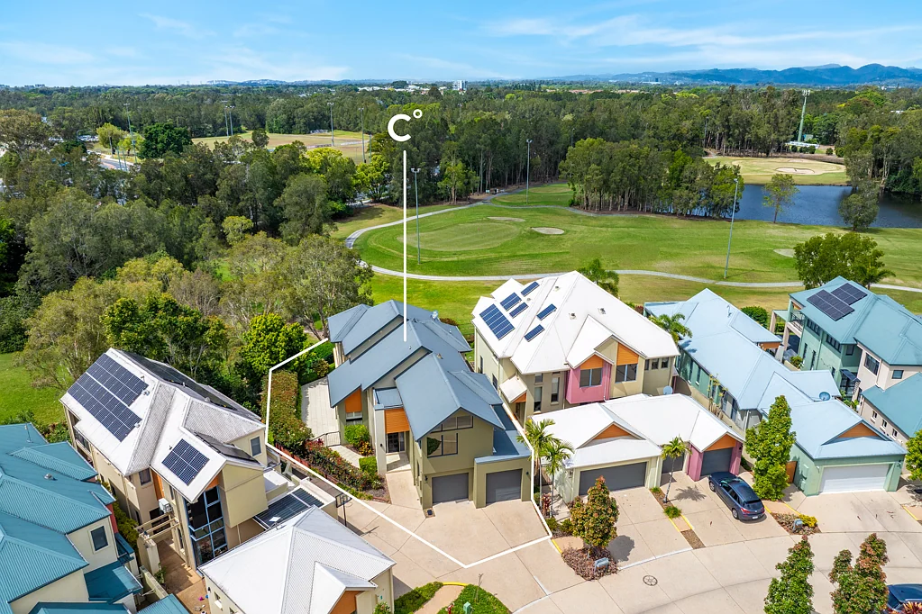 2018/1 The Vistas Drive, Carrara, QLD 4211