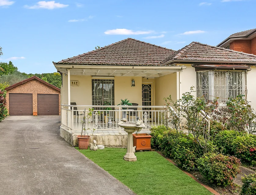 4 Lincoln Street, Campsie, NSW 2194, 3 غرف, 1 حمامات, House