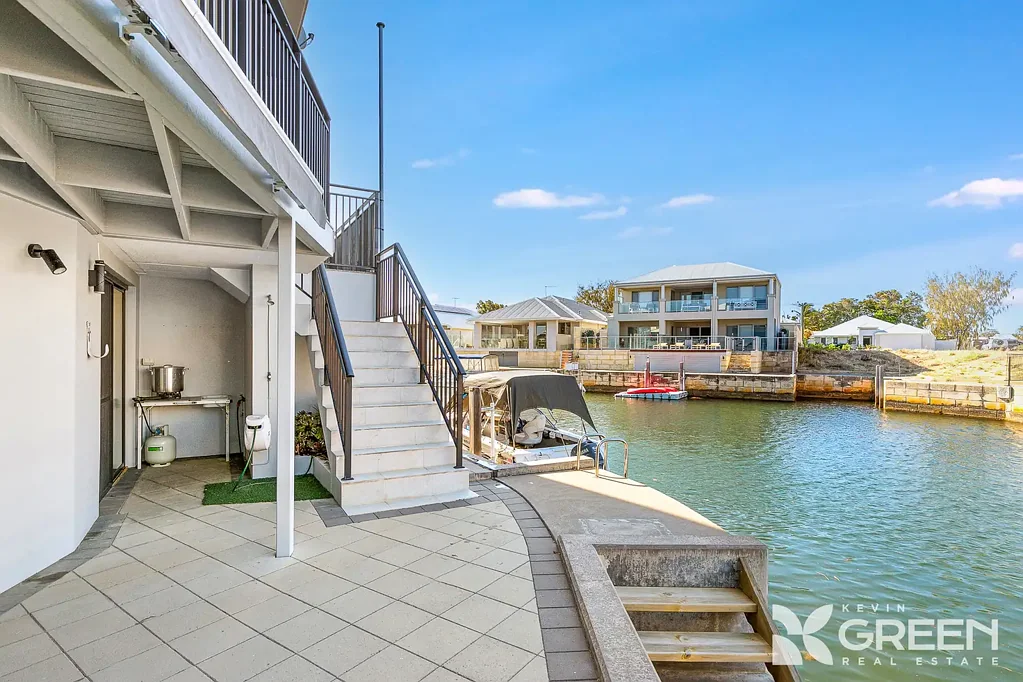 Wannanup 3房  UNDER OFFER